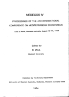 Vegetation patterns and plant response to gradients of soil salinity and innundation