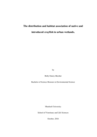 The distribution and habitat association of native and introduced crayfish in urban wetlands