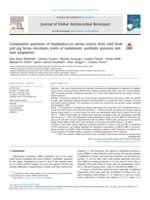 Comparative genomics of Staphylococcus aureus strains from wild birds and pig farms elucidates levels of mobilomes, antibiotic pressure and host adaptation